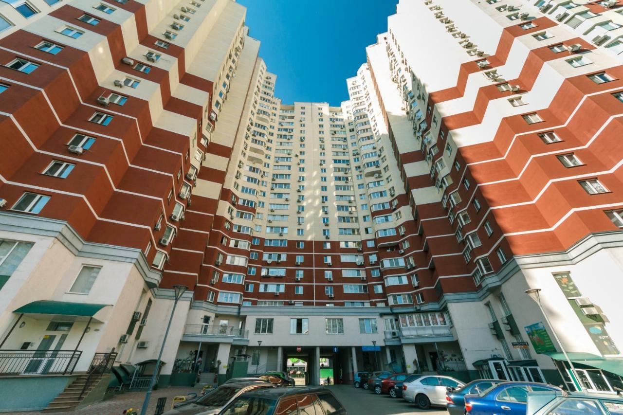 Люкс Апартаменты С 3 Комнатами Княжий Затон Kiev Esterno foto